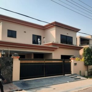 1 Kanal Full House for Rent in Phase 4 – Prime Location