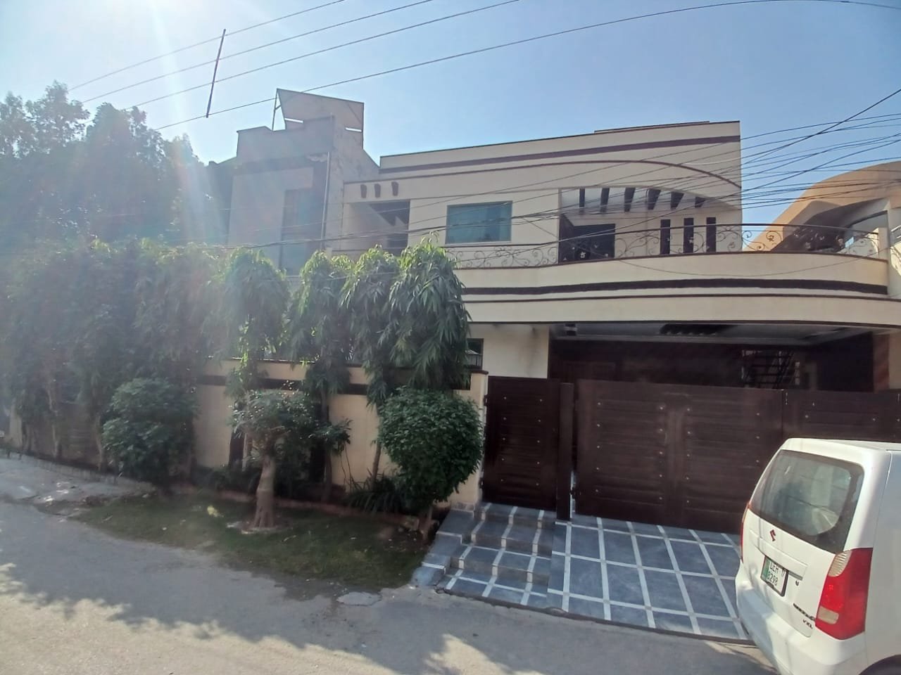 10 Marla House for Sale – Punjab Society Near DHA