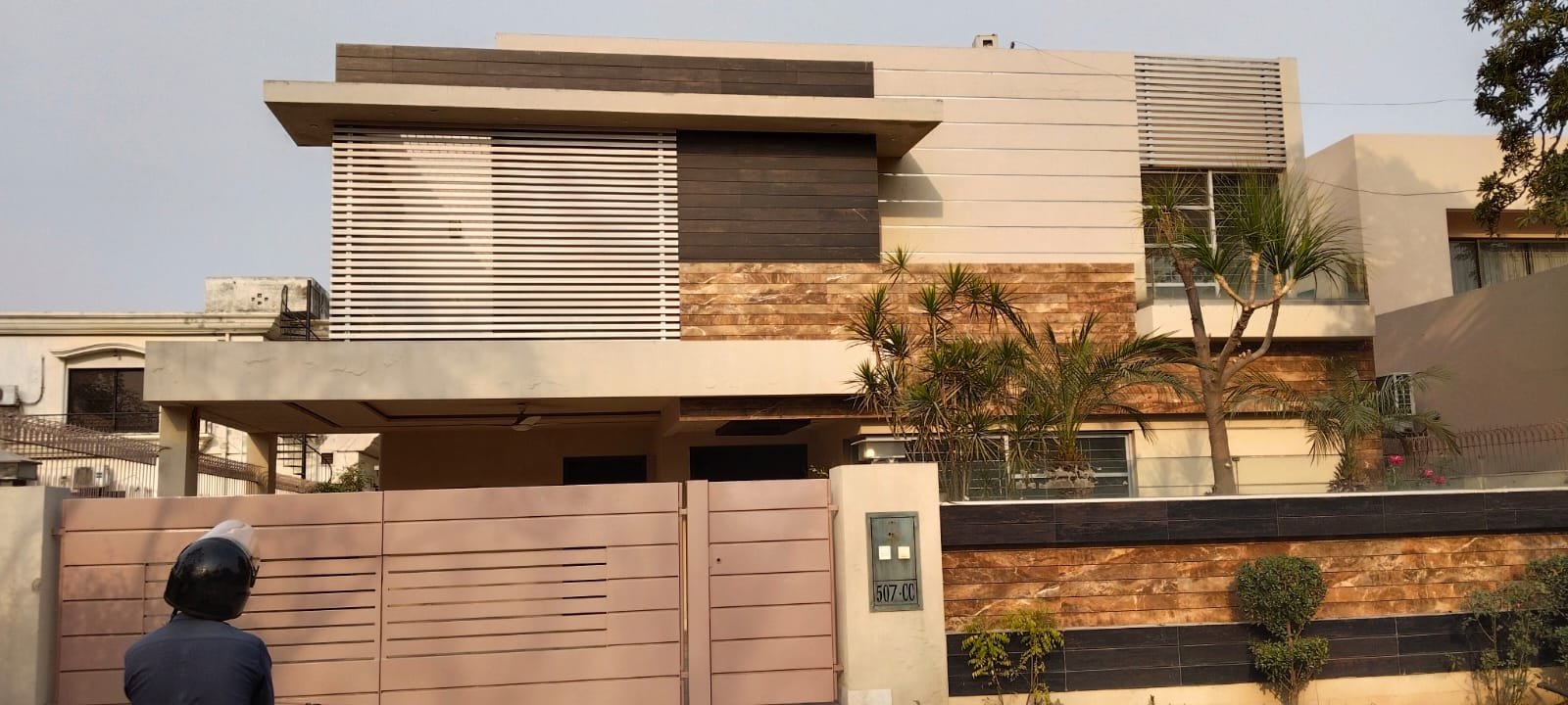 1 Kanal House for Rent – DHA Phase 4 Lahore